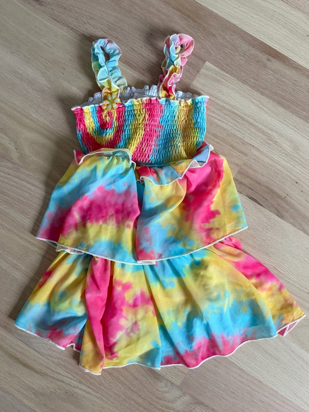 Size 5 Hannah Banana Sara Sara Girls Rainbow Tie Dye Dress with daisy flower